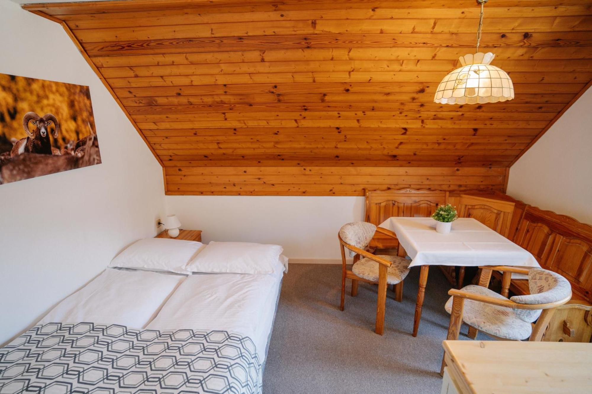 Guesthouse Jelenov Greben Podčetrtek Zewnętrze zdjęcie